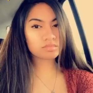 Meet your Posher, Oriana